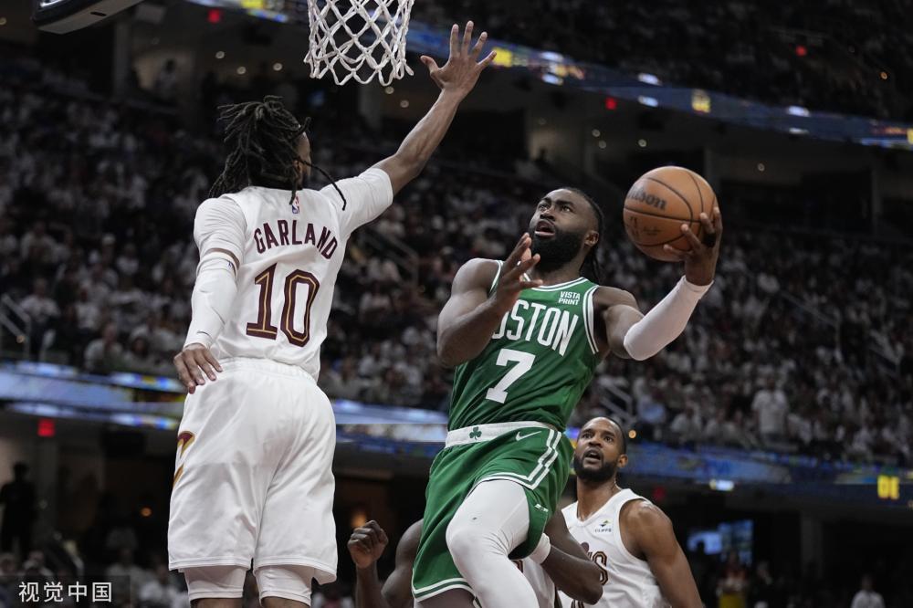 富的队友以 富的队友以