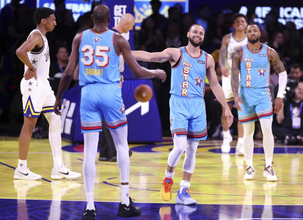 员正是在马 员正是在马