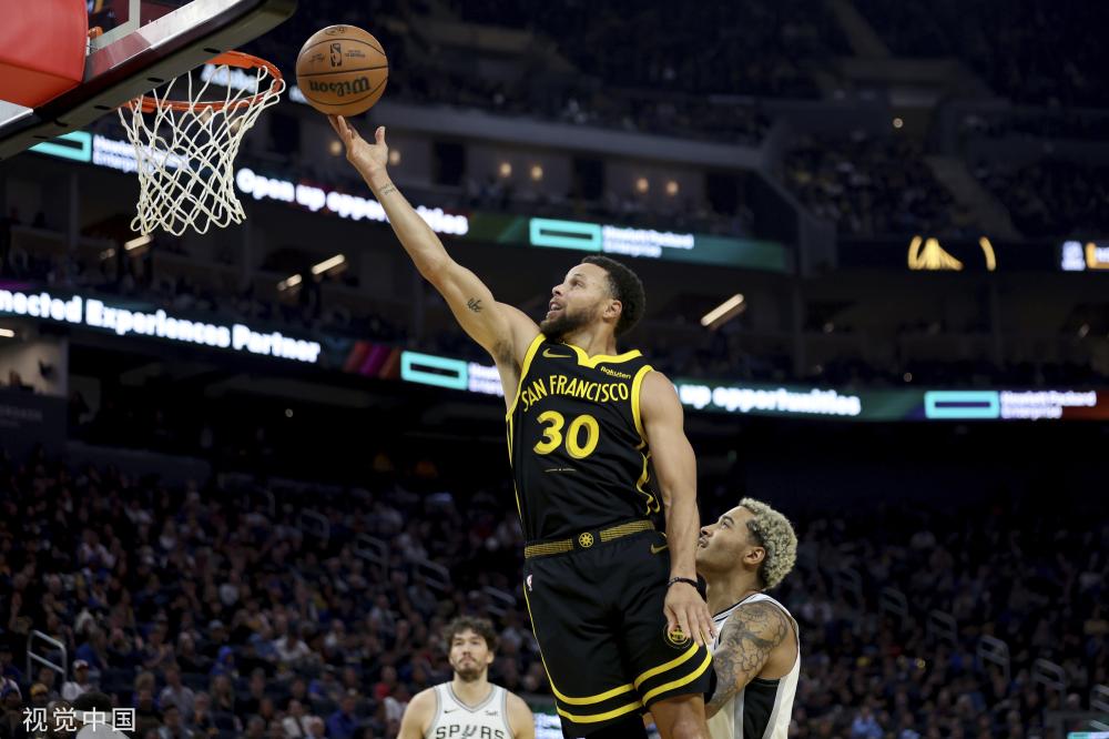 方面脱颖而 方面脱颖而